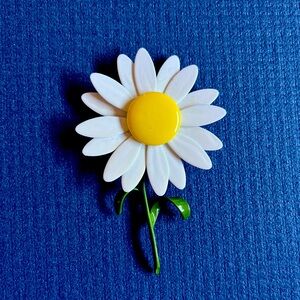 Daisy Metal/enamel Brooch Pin 1960s-70s Large Vtg Boho Retro Hollywood